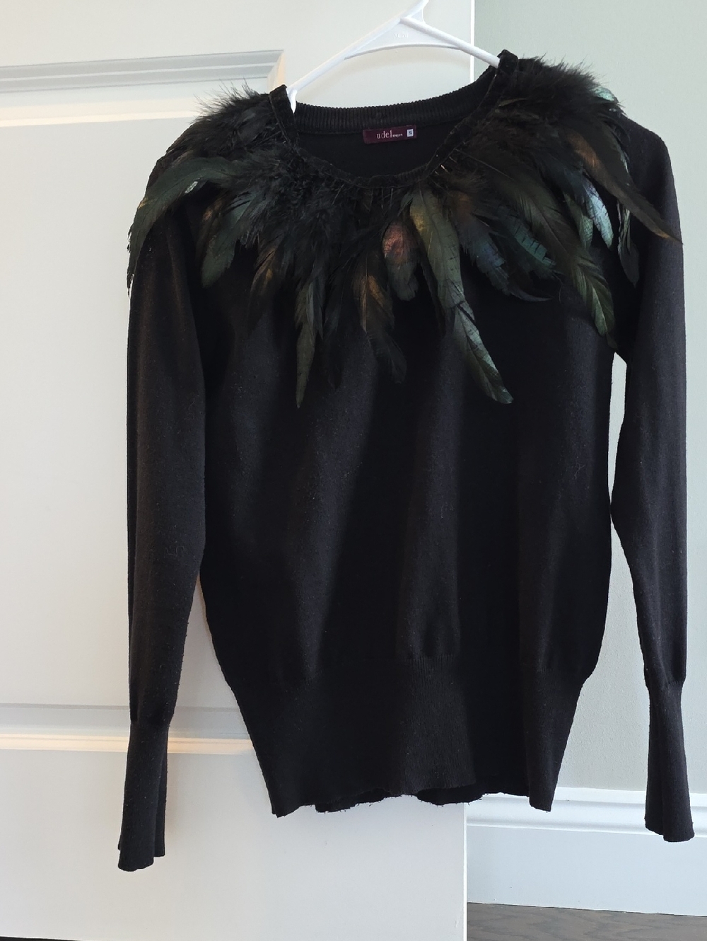 Udel Ny Black Crewneck Sweater With Removable Feather Trim